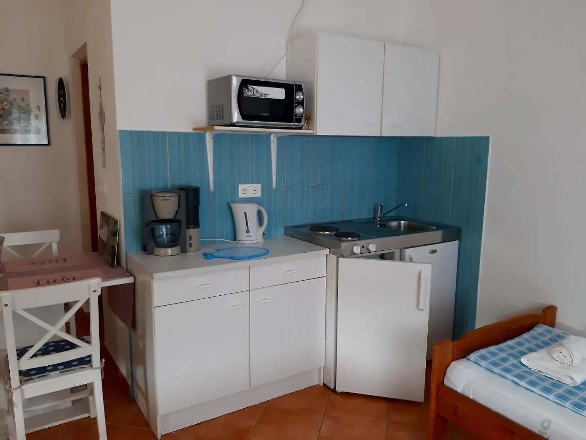 아파트 Apartmani Jasmin 고르니 카린