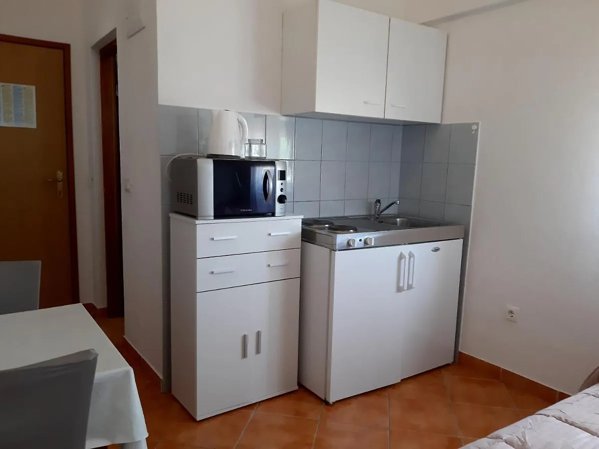 Apartmani Jasmin Gornji Karin 0*,  Croatia