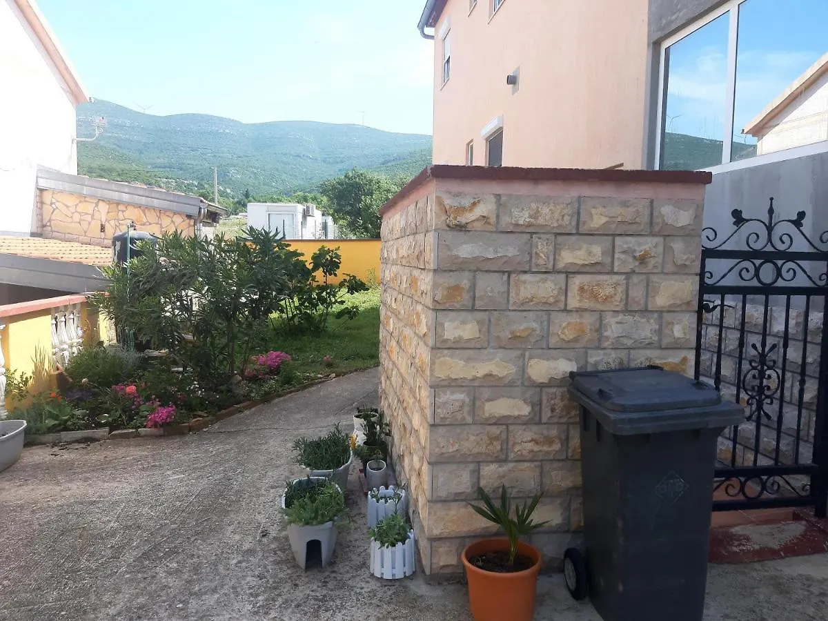 Apartment Apartmani Jasmin Gornji Karin Croatia