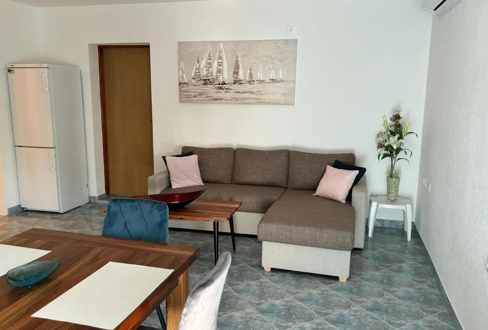 Apartmani Jasmin Gornji Karin 0*,